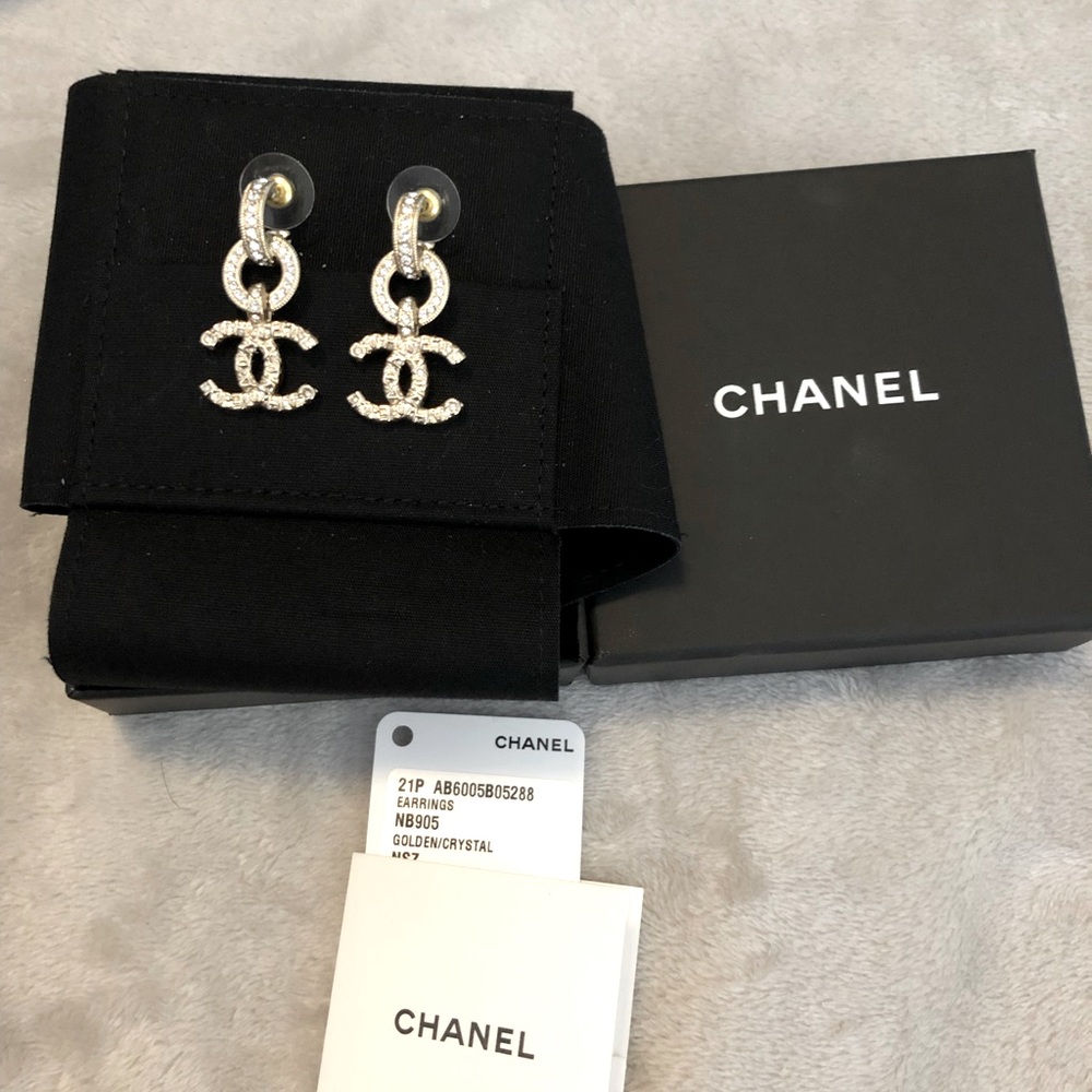 Authentic Chanel Gold 21p Metal Strass Crystal CC Earrings